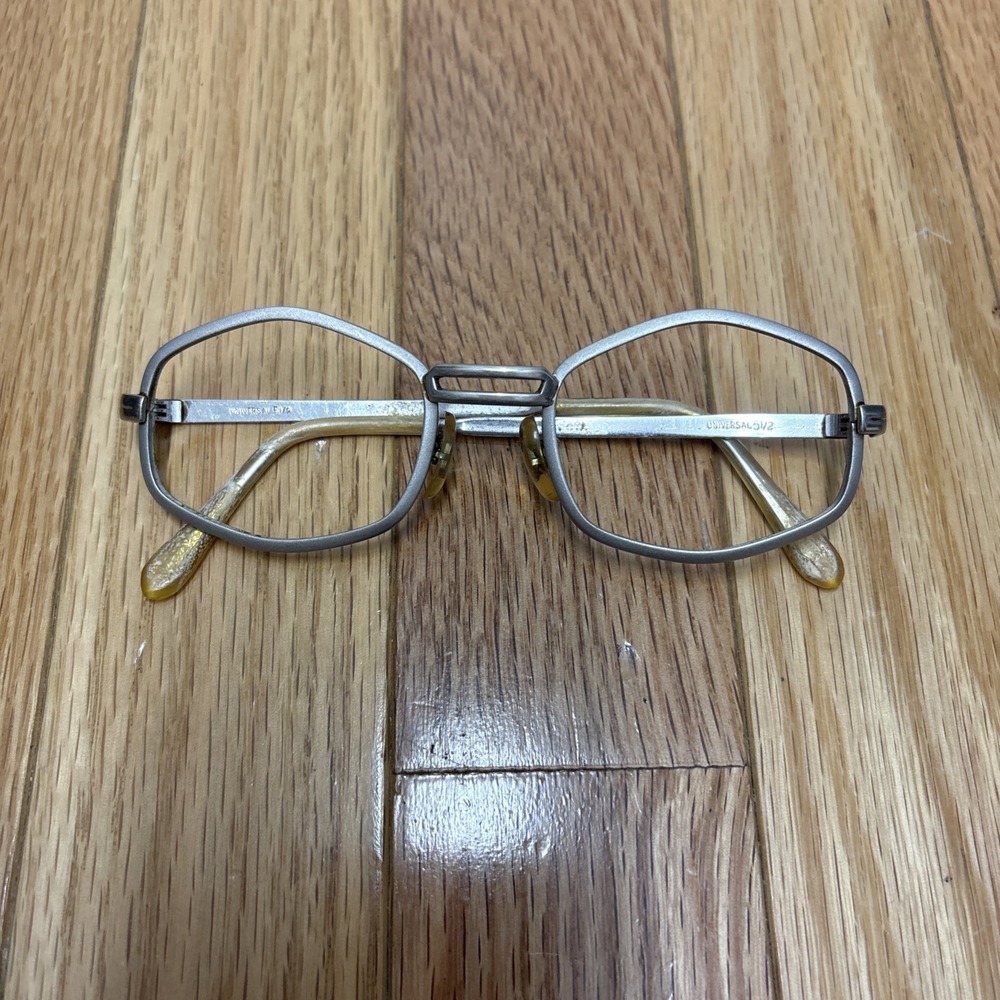 Vintage 1960's Universal Optical Eyeglasses Silvertone Metal - No Lenses